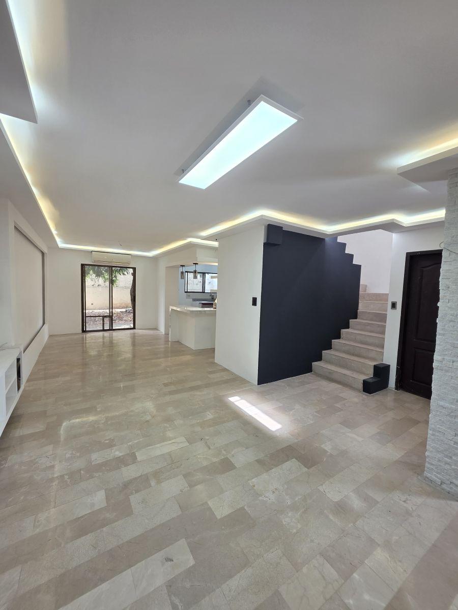 Casa de Venta Remodelada en Urb. Terranostra, Guayas — imagen 9