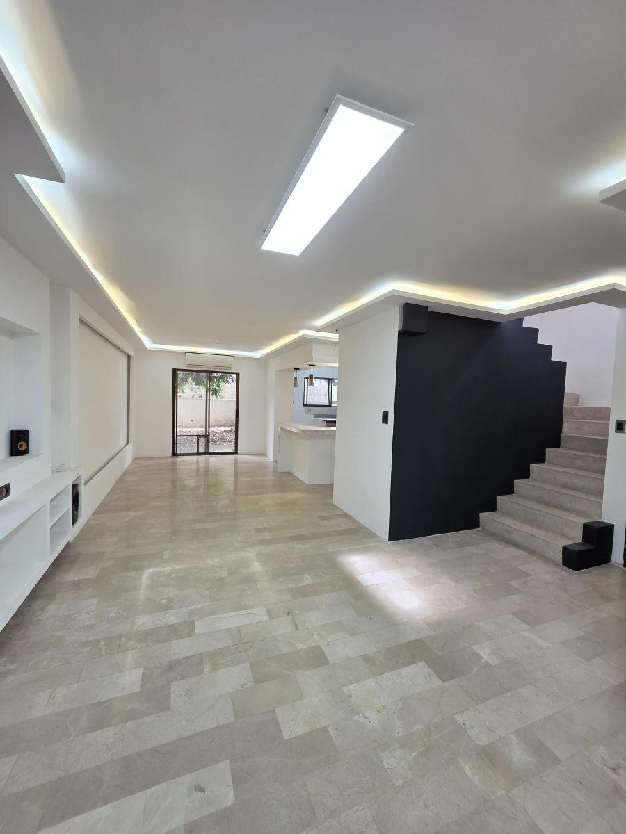 Casa de Venta Remodelada en Urb. Terranostra, Guayas — imagen 7