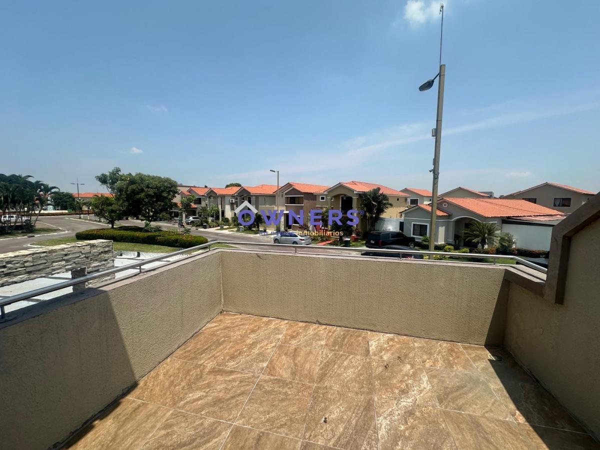 Casa Esquinera en Venta 4 Dormt Ciudad Celeste (Jlr), Guayas — imagen 6