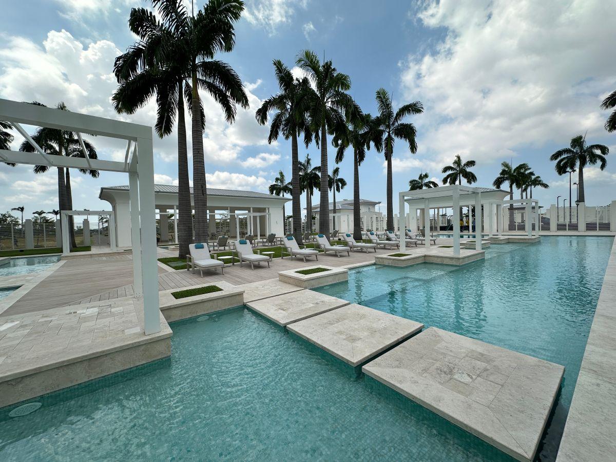 En Venta Terreno Al Lago, en Samborondon Km 8.5 Urbanizacion Parques de Batán, Terrenos Desde 630 m², Guayas — imagen 7