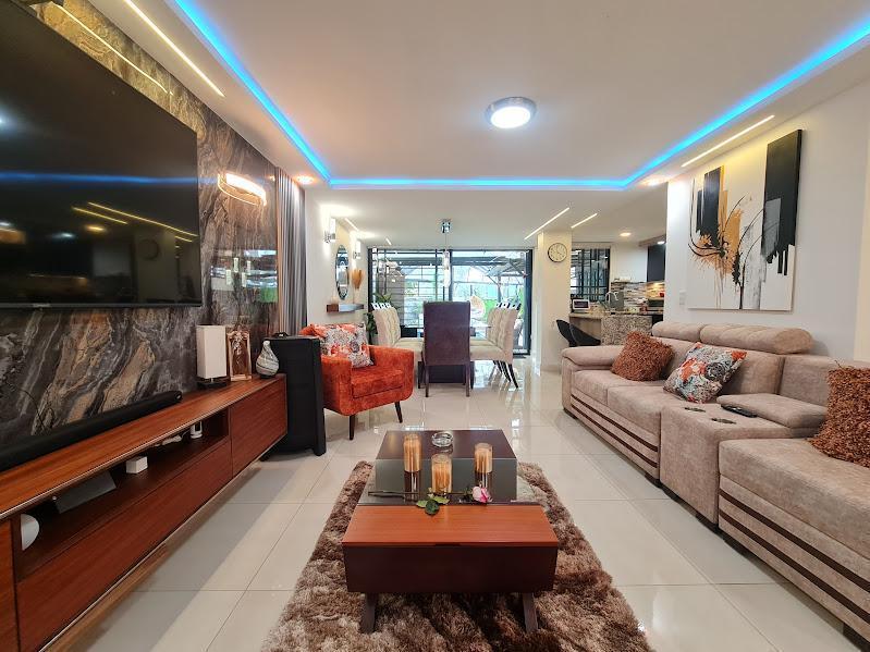 Venta Casa con Piscina Privada en Conjunto, 226 m² + 110 m² Áreas Abiertas — imagen 10