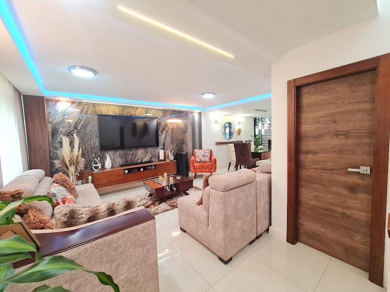 Venta Casa con Piscina Privada en Conjunto, 226 m² + 110 m² Áreas Abiertas — imagen 7