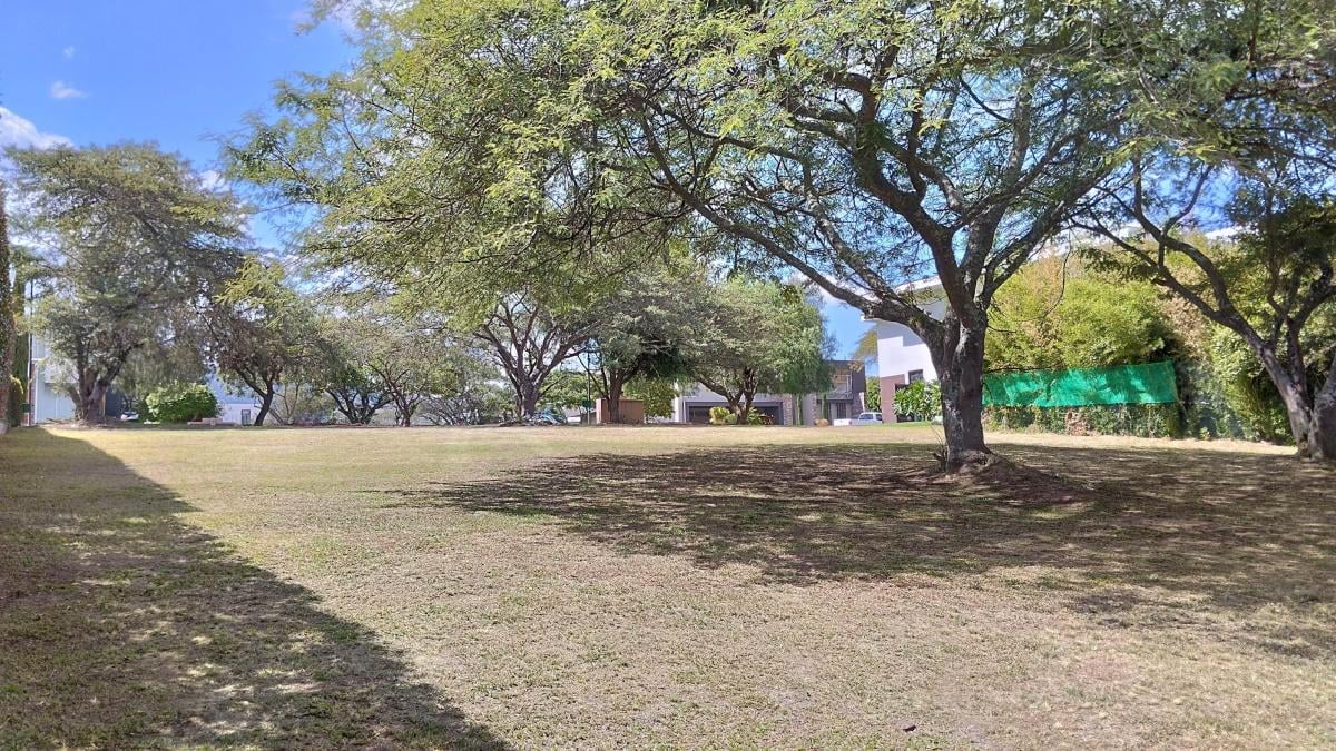 Re/max Futuro Vende Hermoso Terreno de 1.511 m² Urbanización Santa Inés Cumbaya — imagen 7