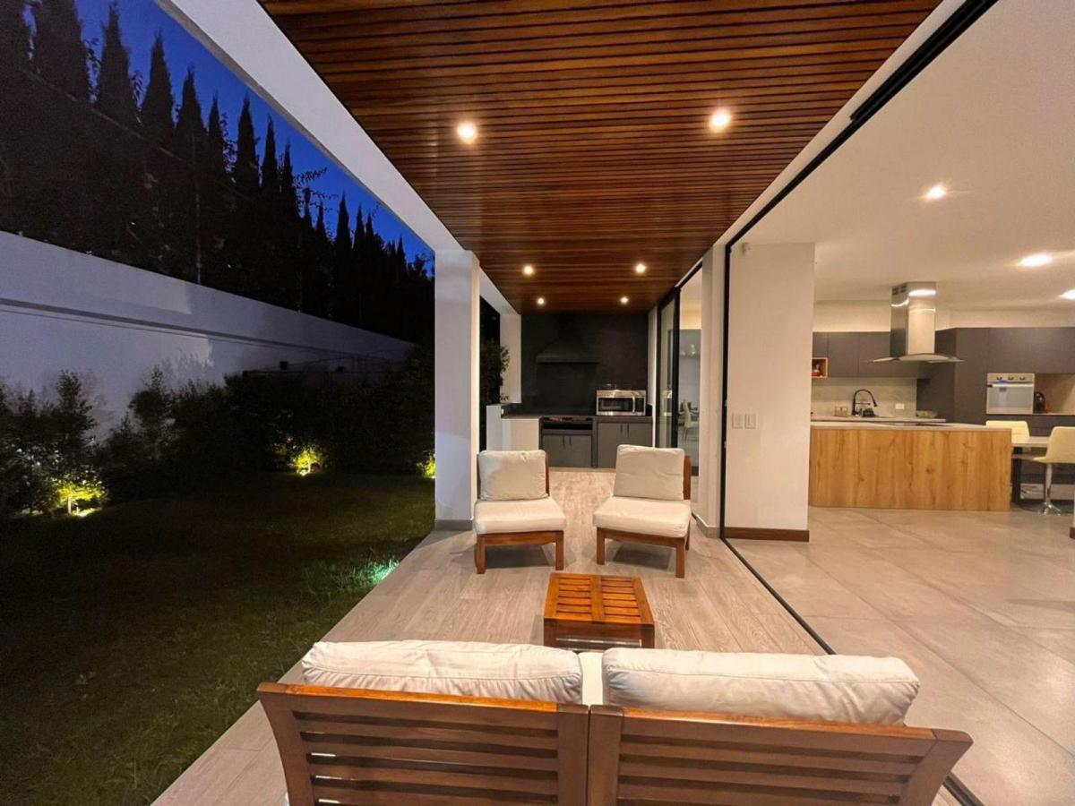Mv - Puembo - Sector Arrayanes, en Venta Casa 3d 298 m² Utiles — imagen 5
