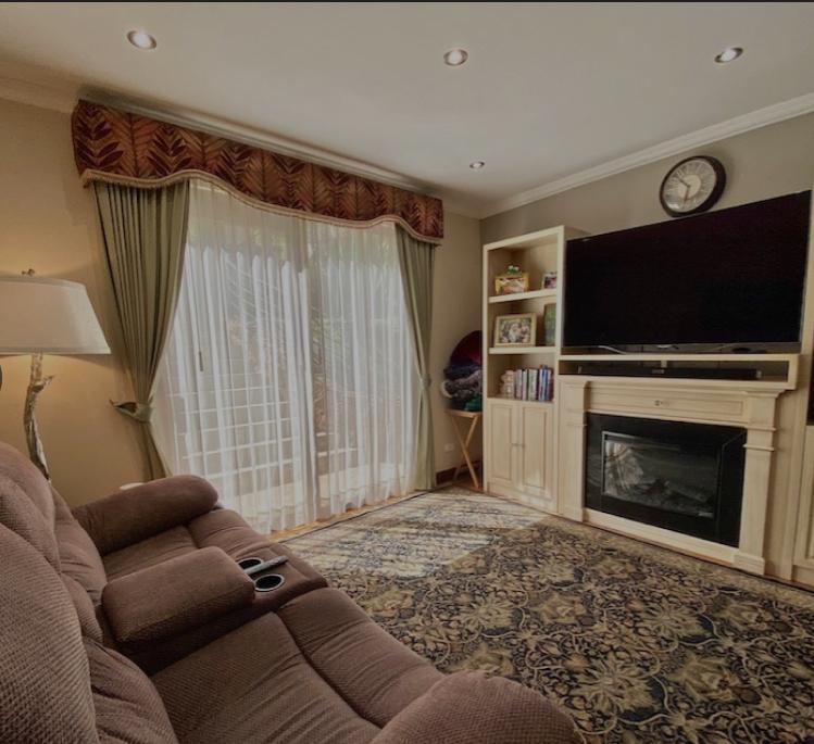 Vendo Casa de Lujo con Jardin en Challuabamba - Cerca del Nuevo Supermaxi, Azuay — imagen 8