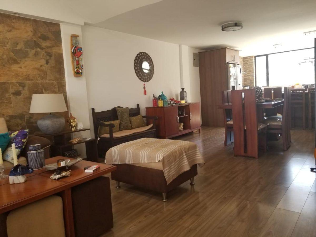 Casa Rentera con 5 Departamentos, Sector El Condado — imagen 9