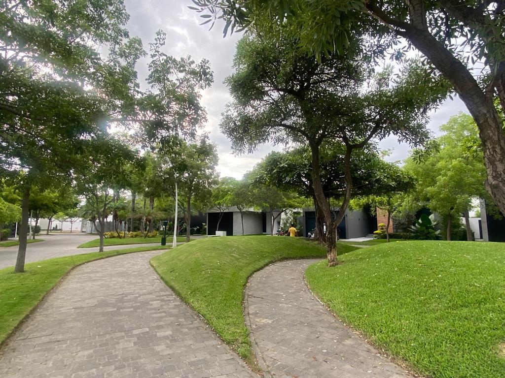 Lindo Terreno Blue Bay Al Lago, Guayas — imagen 3