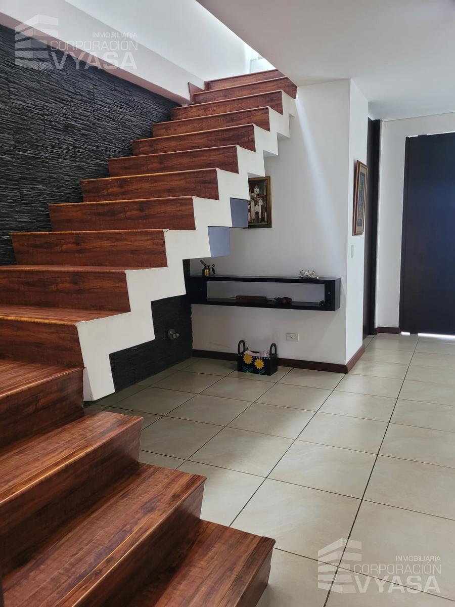 San Juan - Cumbayá, Bonita Casa de Venta de 196 m² de 3 Dorm. — imagen 6