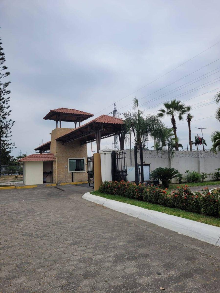 Venta Terreno Esquinero 1237 m² - Urbanización Castellana - Vía a Samborondón, Guayas — imagen 3
