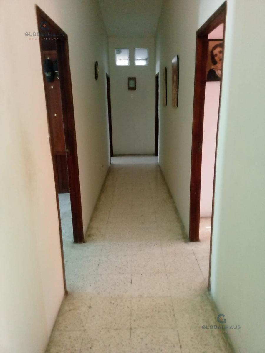 Venta Casa con Suite Lotización Pablo Gonzabach, Sector Aeropuerto, Manta, 5 Habitaciones, P. C. Manabí — imagen 5