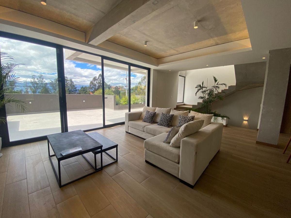 Casa de Lujo de 403 m² con 4 Habitaciones de Venta en Campo Alegre — imagen 10