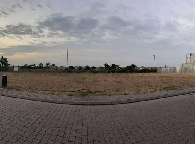 Terreno en venta en Samborondon — imagen 1