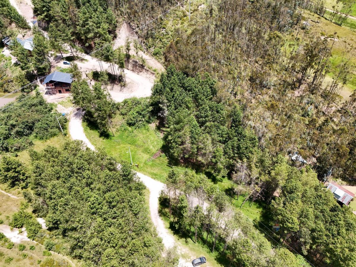 Terreno en Venta en Urbanización Sinaí, Tarqui. a 3 Min de La Vía Principal. Azuay — imagen 3