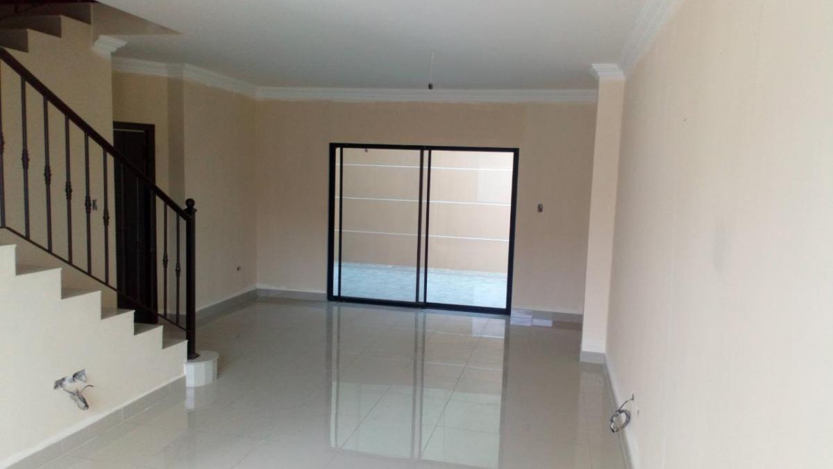 Casa de Venta Urb. Condado de Vicolinci, por Estrenar de 5 Dorm.. Guayas — imagen 9