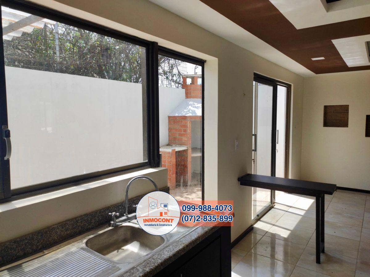 Casa de 369 m² con 4 Dorm. en Venta en Ricaurte, Azuay — imagen 7