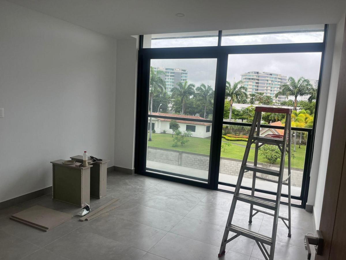Icon Bay Departamento 3 Dorm. Balcon, Guayas — imagen 10