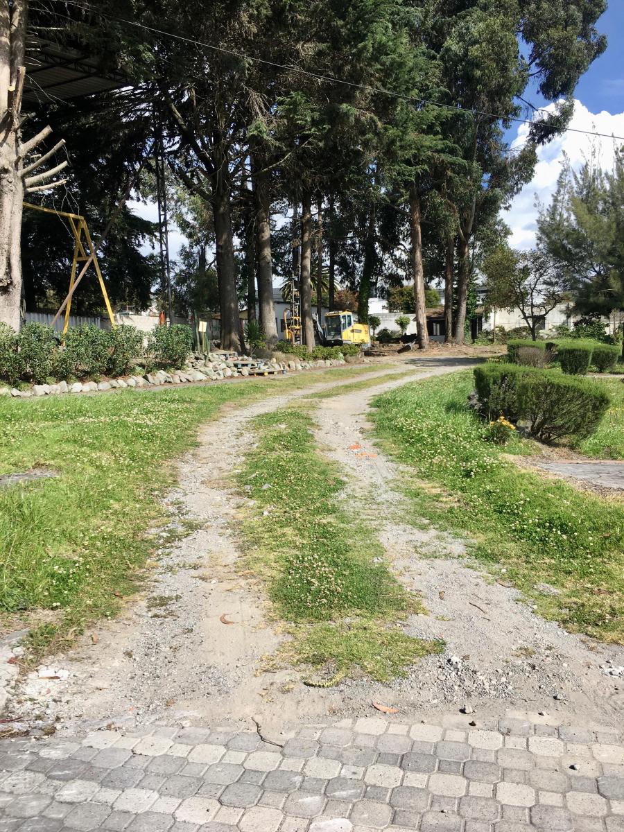 Excelente Terreno en Venta Av Galo Plaza Lasso — imagen 10