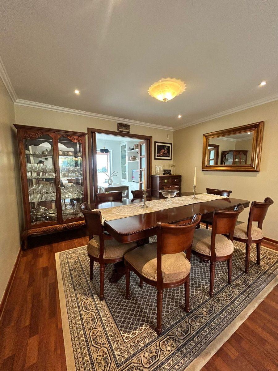 Hermosa Casa de 4 Habitaciones a La Venta Cerca a La Embajada Americana — imagen 9