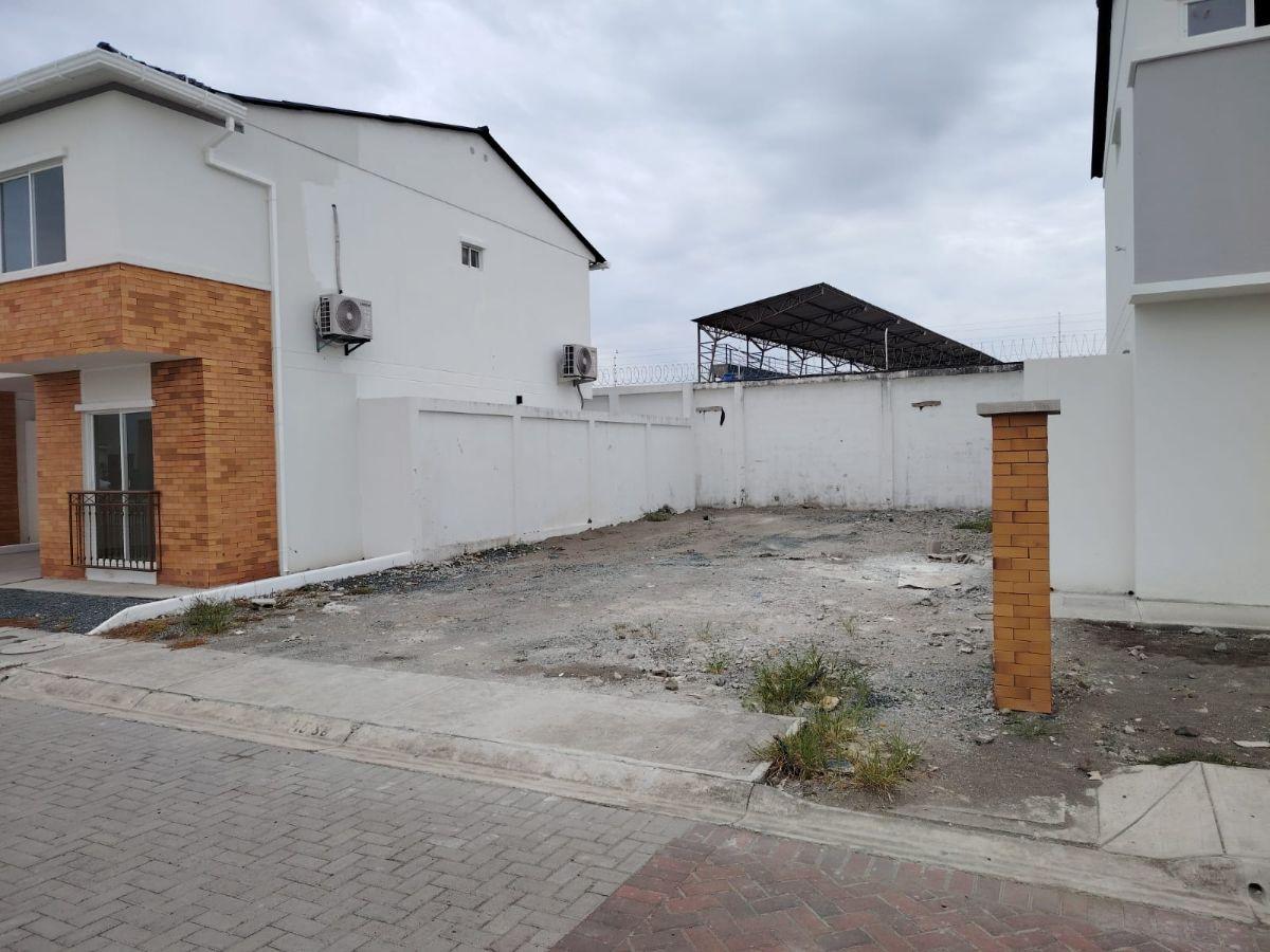 Venta de Terreno en Urbanizacion Savali. Excelente Ubicacion. Libre de Hipoteca. Pago Solo de Con, Guayas — imagen 9