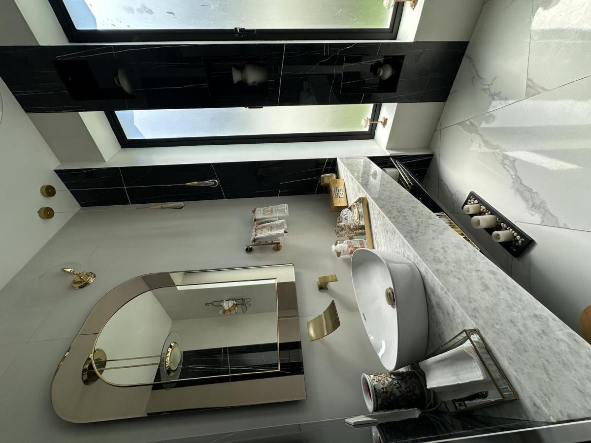 Casa en Venta Urbanizaciòn Puembo 600 Mtrs Construcciòn Piscina Lote 1100, Ascensor — imagen 7