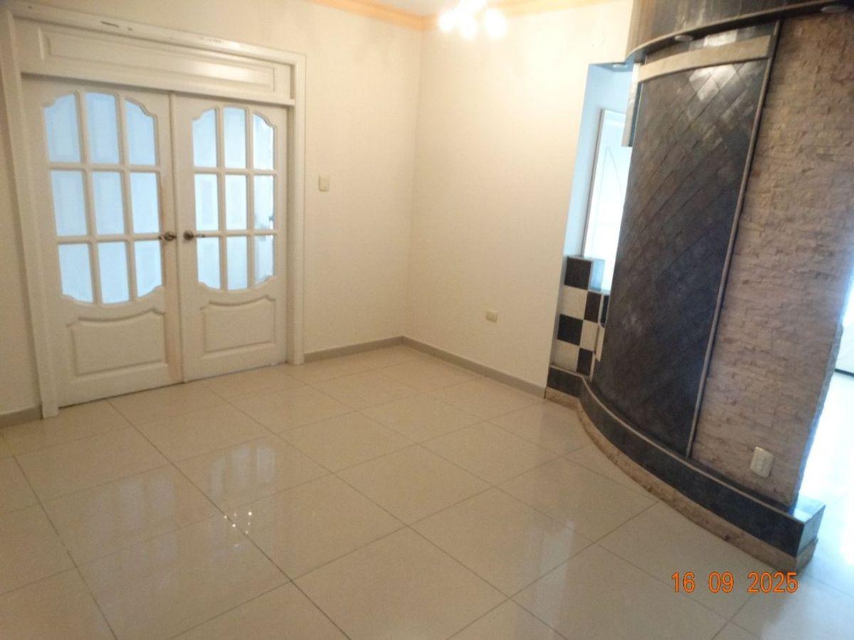 Casa de Venta en Exclusiva Urbanización Portoviejo, Manabí — imagen 9