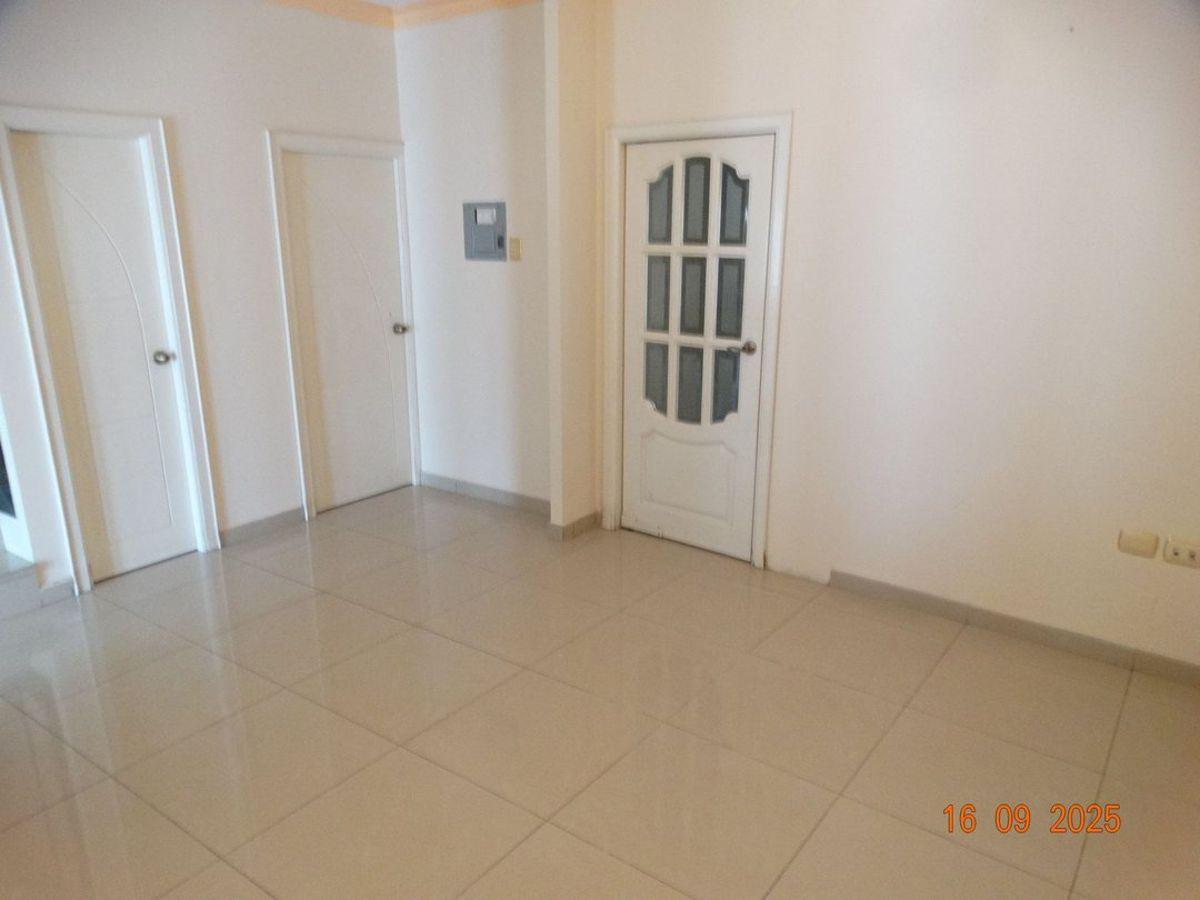 Casa de Venta en Exclusiva Urbanización Portoviejo, Manabí — imagen 8
