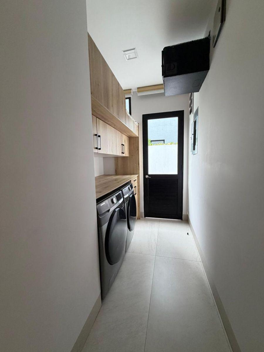 De Lujo Casa Al Lago en Venta - Isla Mocoli, Guayas — imagen 3