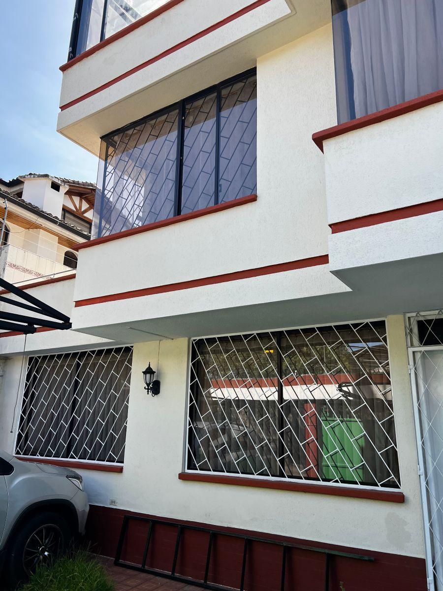 Vendo Amplia Casa Familiar — imagen 8