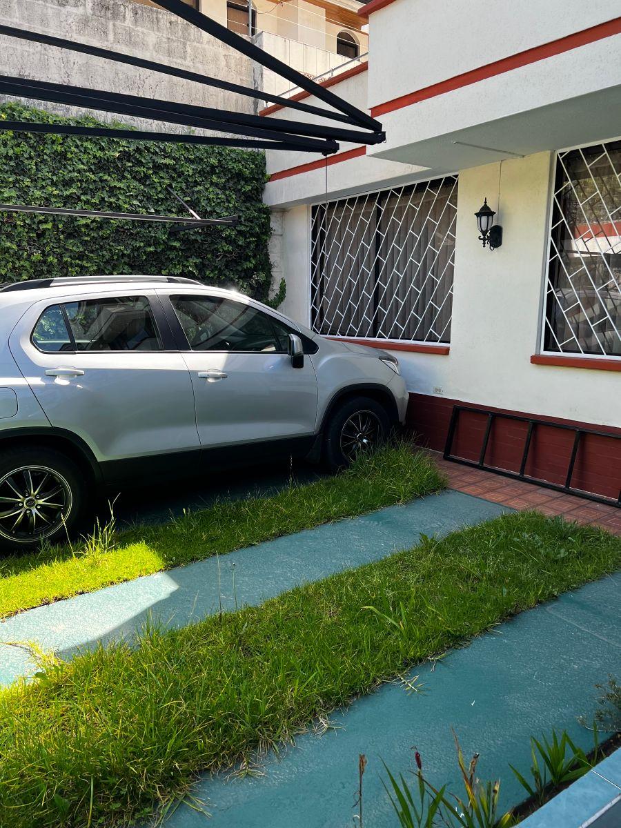 Vendo Amplia Casa Familiar — imagen 7