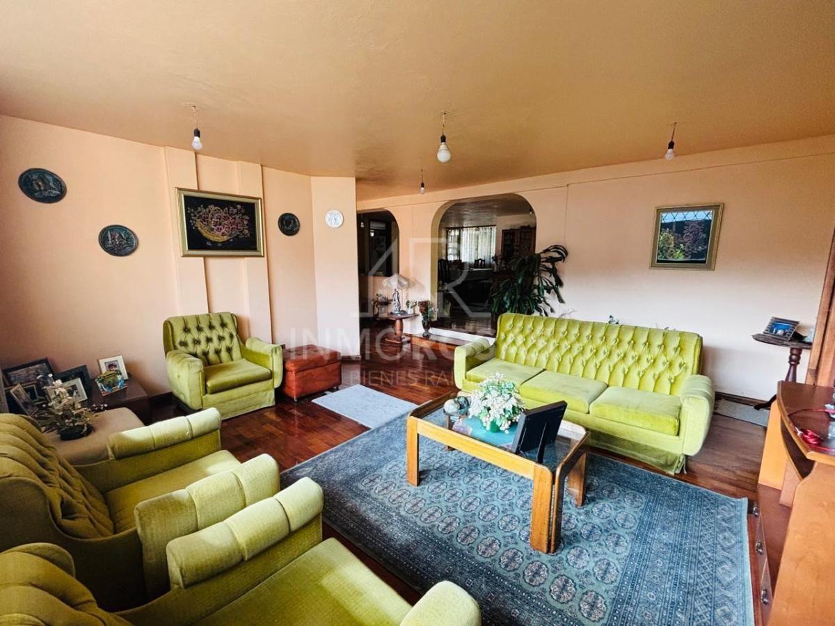Oportunidad! Casa $190.000 de 4 Dorm. Sector Real Audiencia - Col. Matovelle — imagen 9