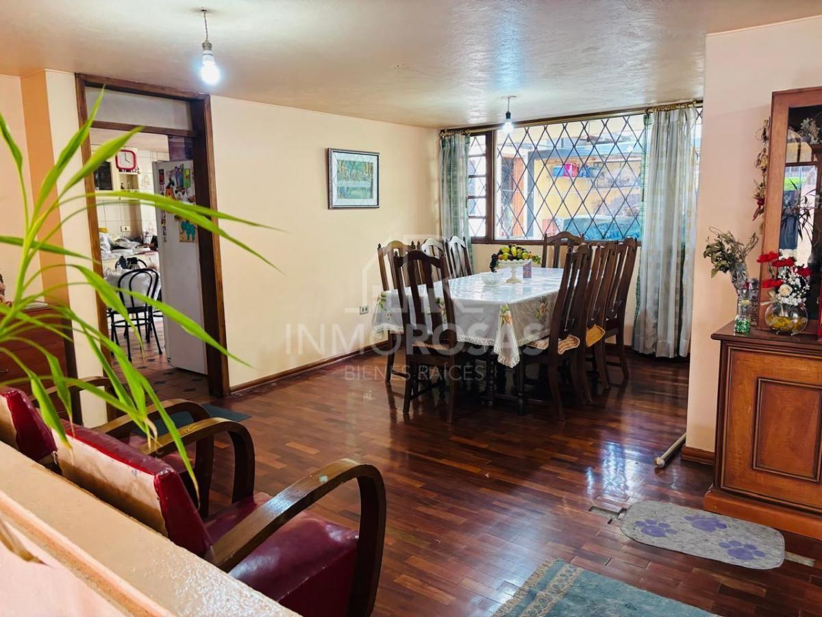 Oportunidad! Casa $190.000 de 4 Dorm. Sector Real Audiencia - Col. Matovelle — imagen 8