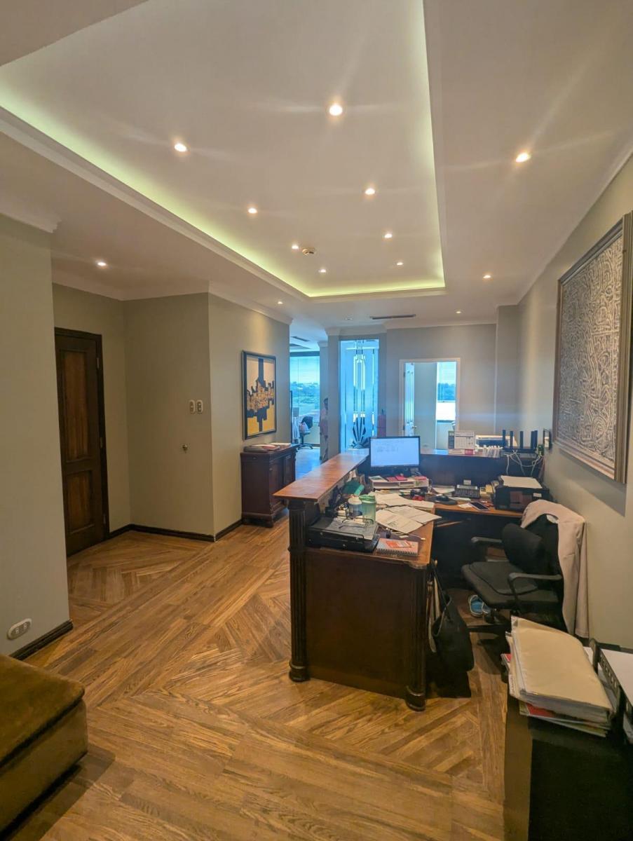 Espectacular Oficina de Venta en La Av Carlos Julio Arosemena, Guayas — imagen 7