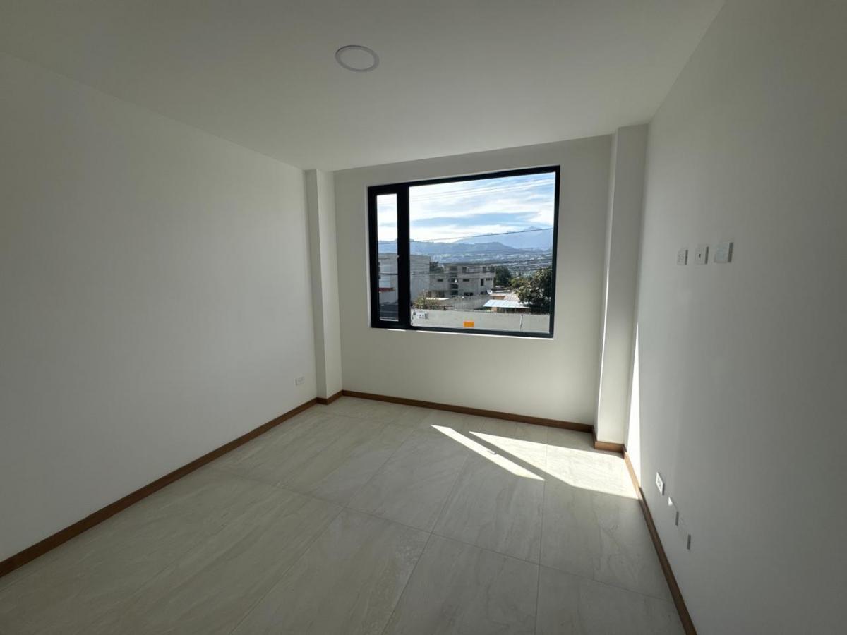 Casa en Tumbaco — imagen 4