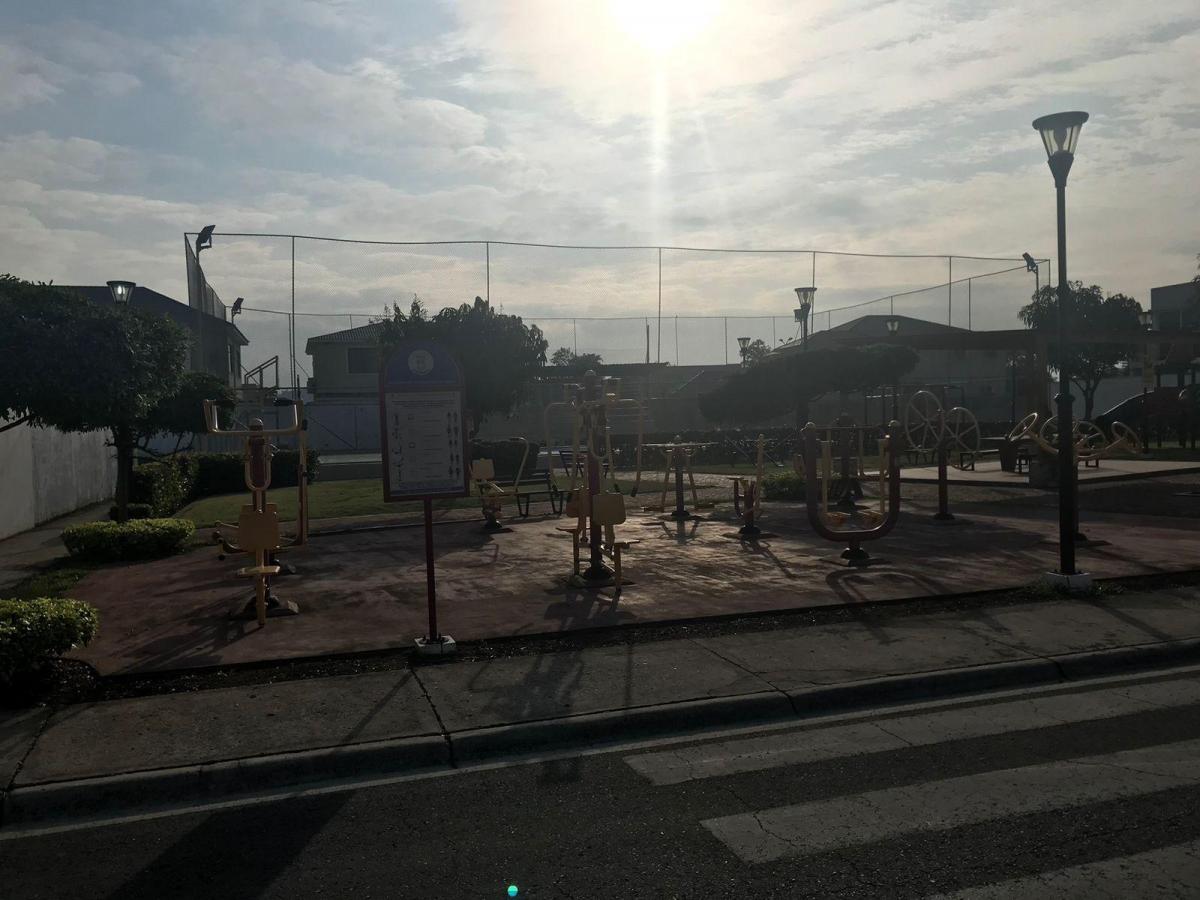 Terreno Esquinero de 330 m² Junto Al Río en Vicriel, Daule - m. Villegas, Guayas — imagen 6