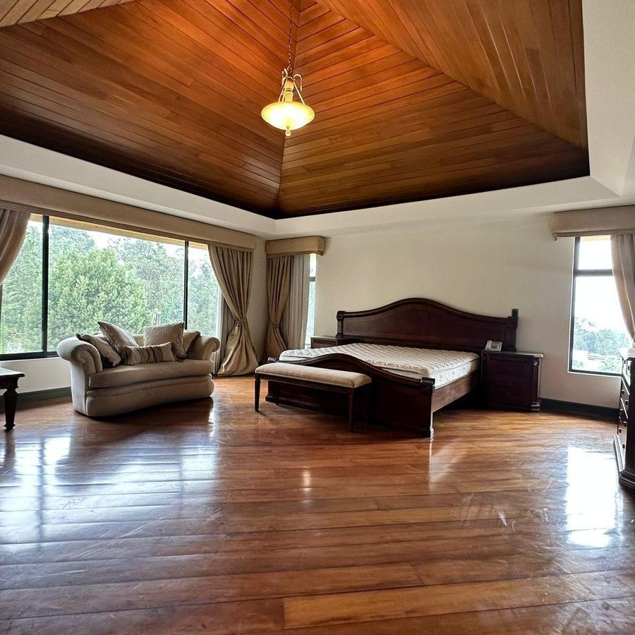 Casa con 4 Habitaciones en Venta en Miravalle — imagen 4