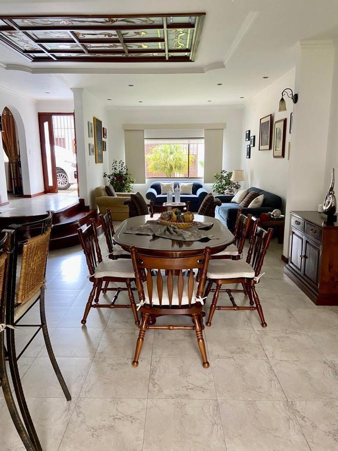 Hermosa Casa en Venta, Sector El Constitucional, Azuay — imagen 6