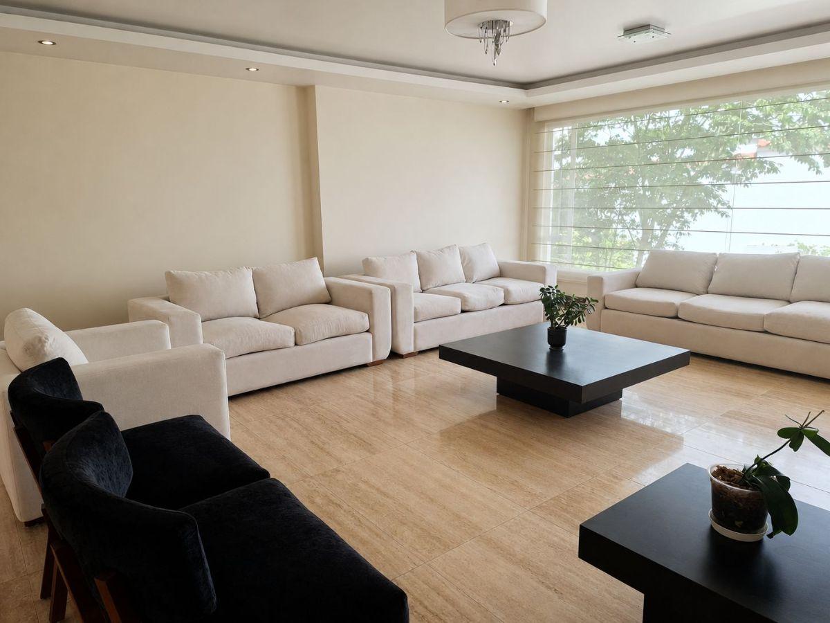 Casa de 941 m² con 4 Dorm. en Venta o Alquiler en Monteserrín — imagen 8