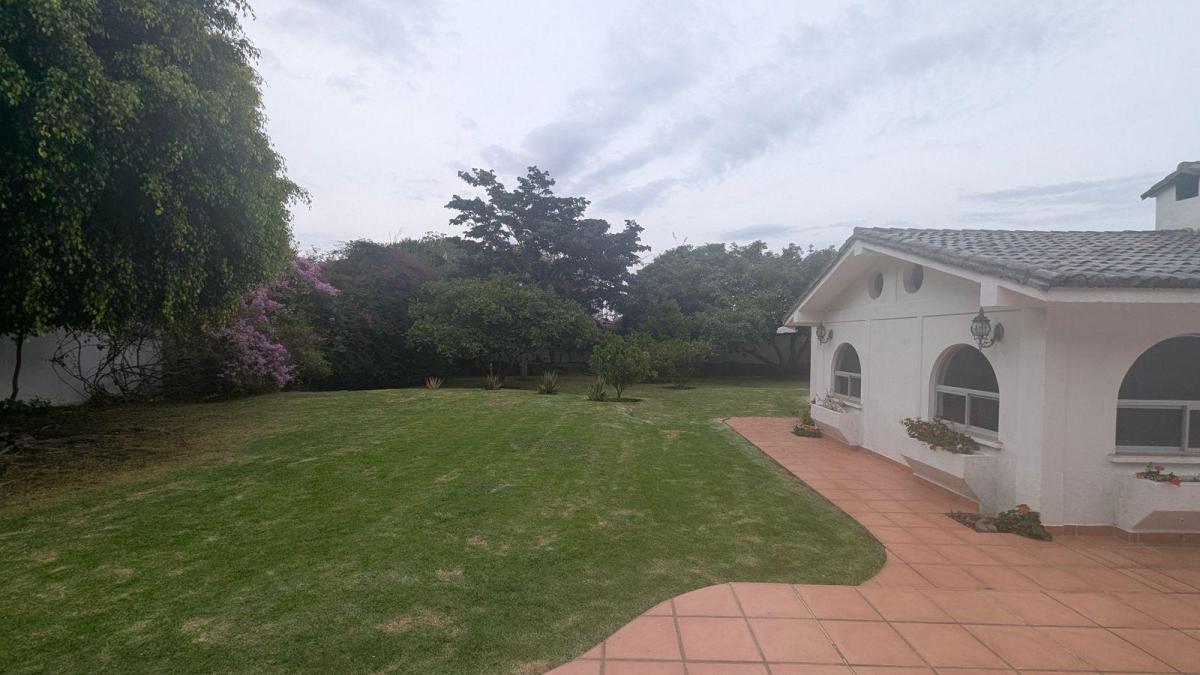 Casa en Venta Dentro de Urbanizacion, Cerca Al Reservorio de Cumbayá. Provincia de Pichincha — imagen 10