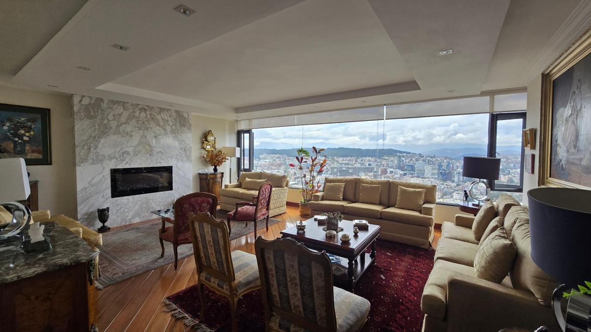 Exclusivo Departamento de Lujo Totalmente Remodelado con Espectacular Vista Panorámica a La Ciudad | — imagen 10