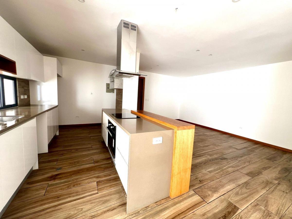 Mv - Sector Cumbaya, en Venta Dpto 2d 100.29 m² con Terraza Propia — imagen 9