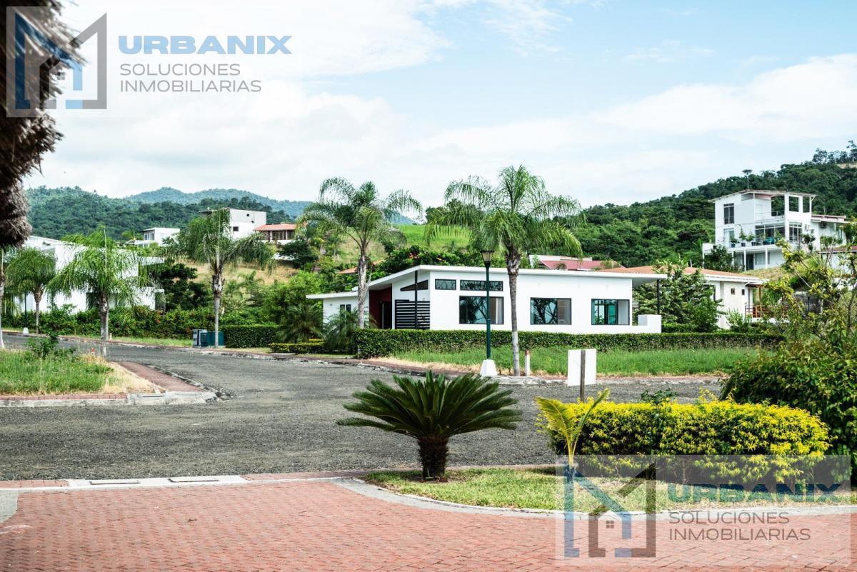 Lista! Amoblada! Casa en Urbanización Playa Escondida - Jama Manabí, Manabí — imagen 8