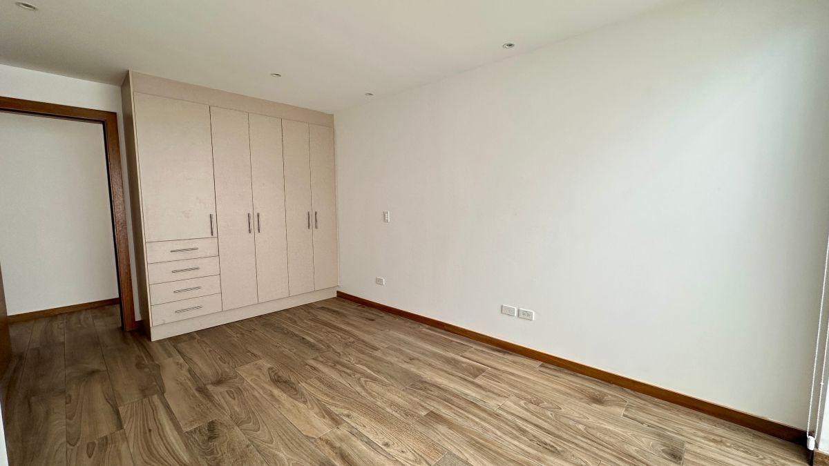 ¡Oportunidad! Departamento en Venta con Amplia Terraza – San Juan de Cumbayá — imagen 5