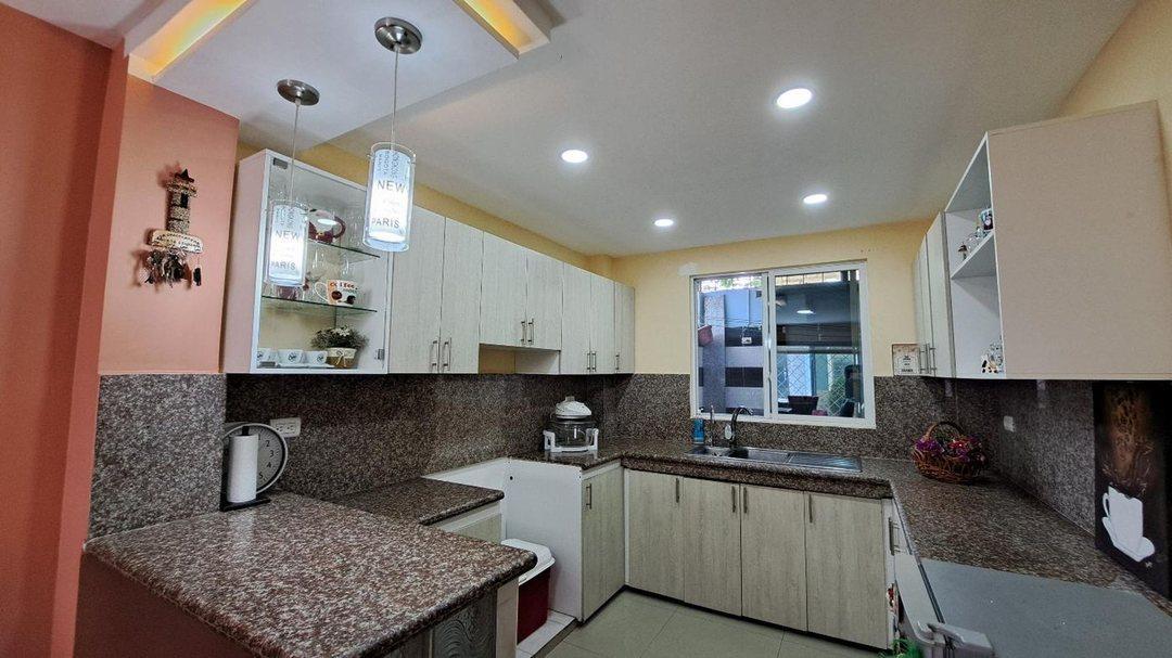 Casa Amoblada de Venta en Manta Condominio Privado L/f, Manabí — imagen 2
