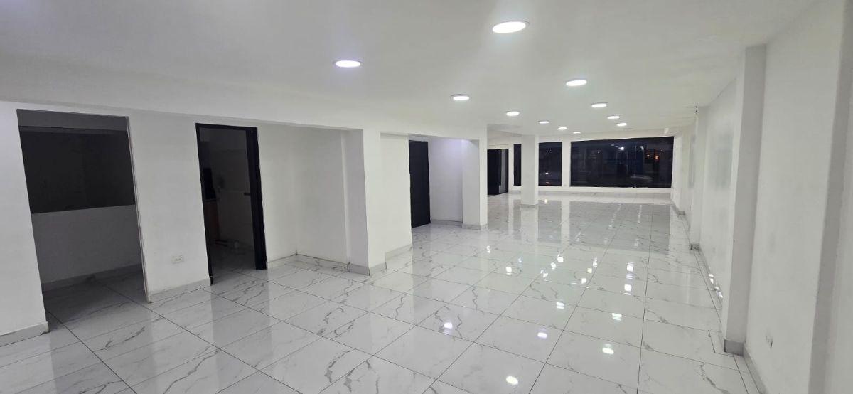 Venta de Casa de 620 m² Para Oficinas Junto Al Colegio Benalcázar — imagen 6