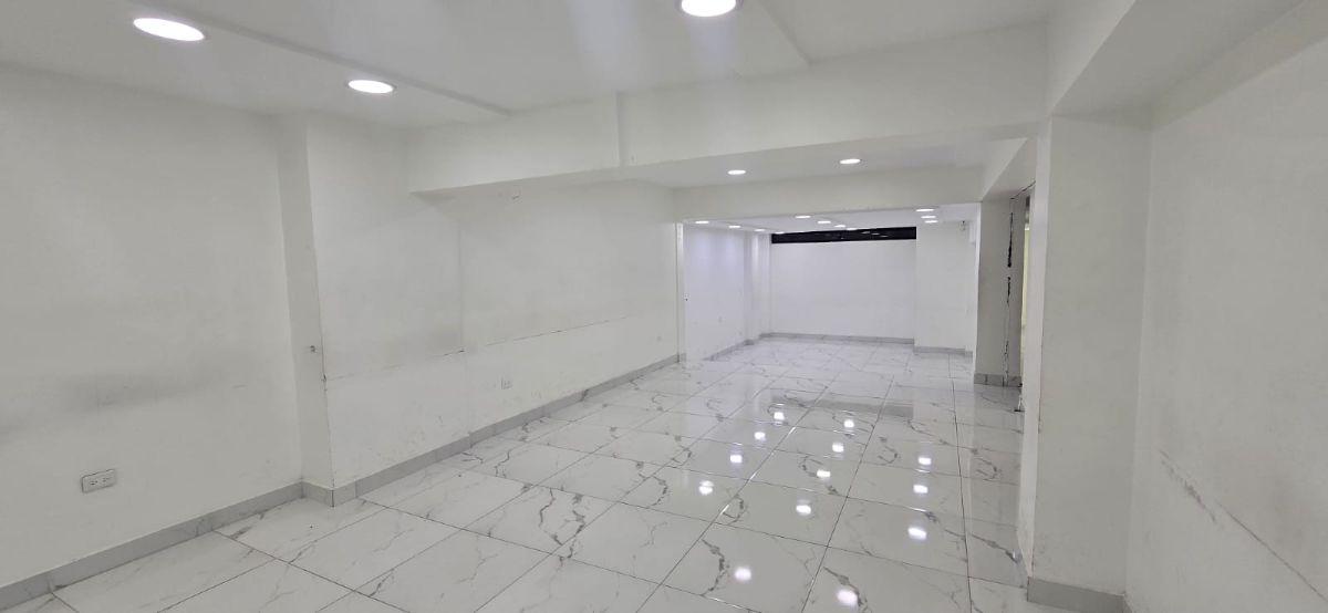 Venta de Casa de 620 m² con 18 Habitaciones Sector La Carolina — imagen 4