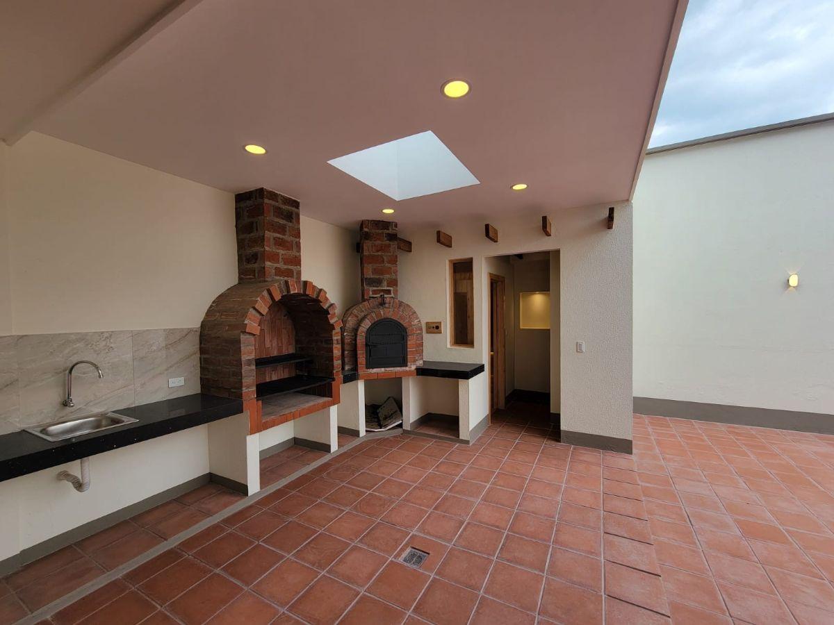 Vendo Lujosa Casa en Sangolqui — imagen 2