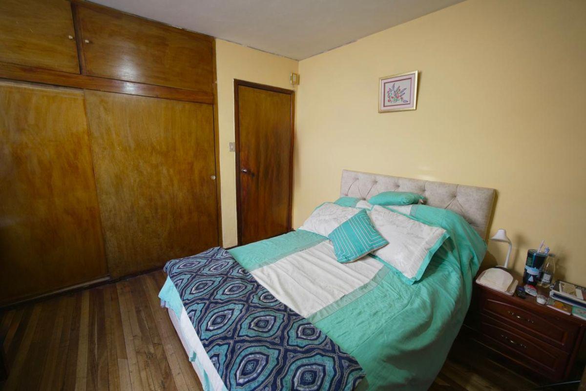 Vendo Casa, Sector Las Casas Bajo, 2 Departamentos, 1 Suite. Provincia de Pichincha — imagen 2