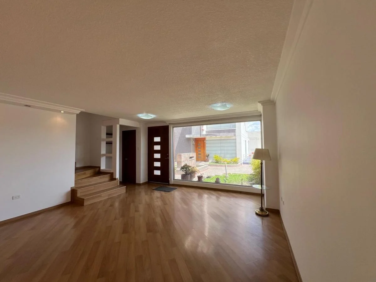 Casa Esqunera en Venta Ponceano Alto — imagen 10