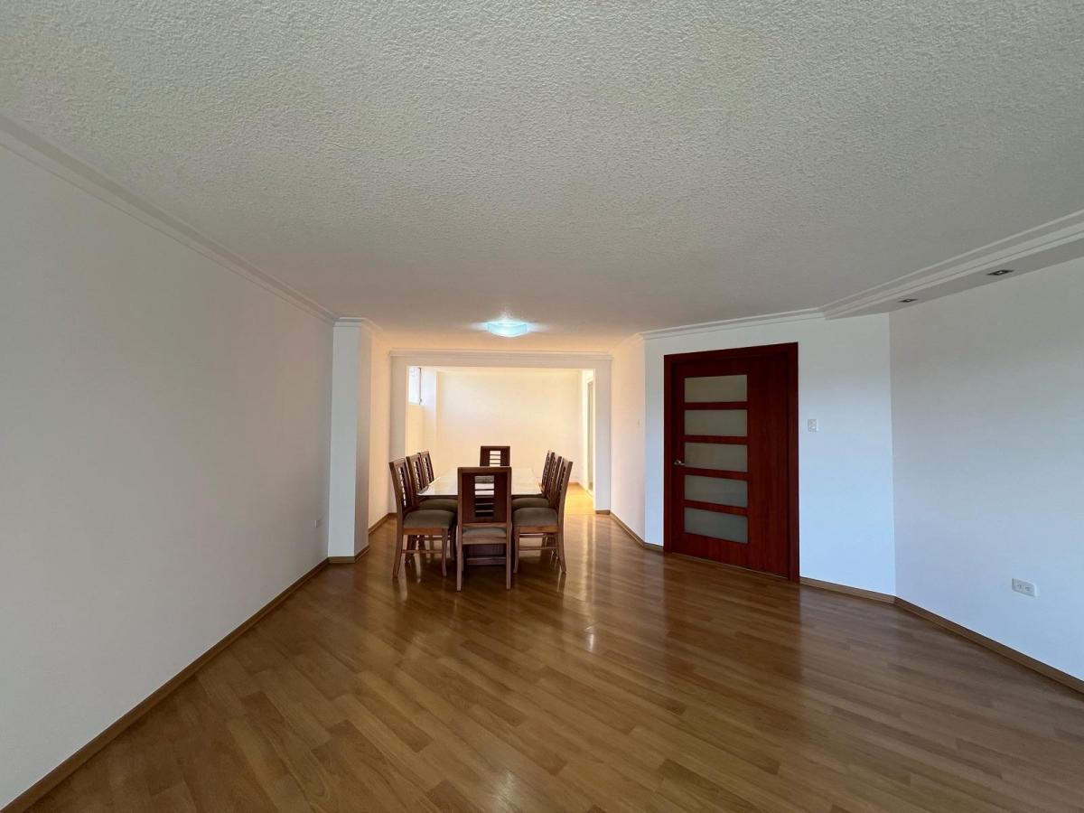 Casa Esqunera en Venta Ponceano Alto — imagen 8