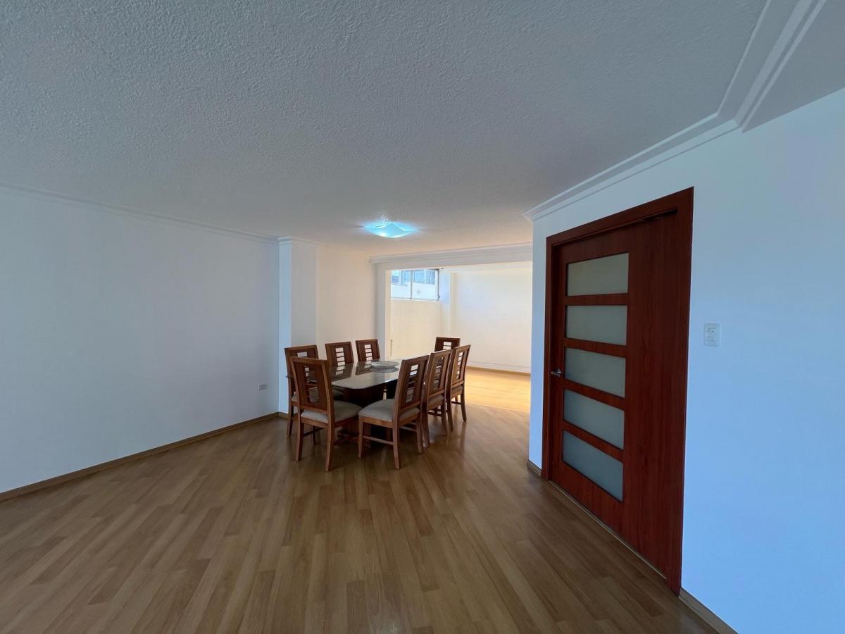 Casa Esqunera en Venta Ponceano Alto — imagen 7